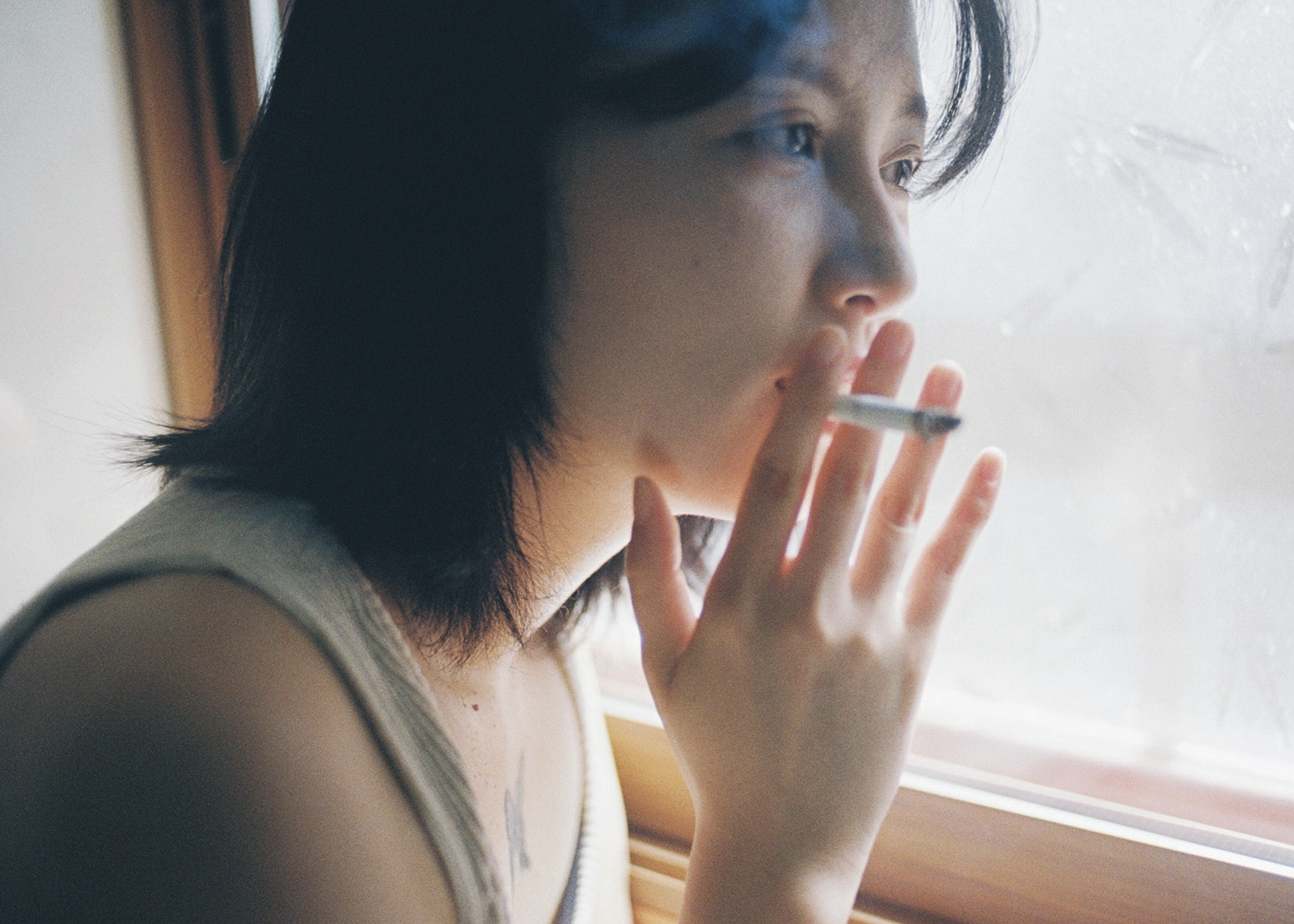 岡奈なな子 直筆サイン入り展示作品7（A1吊）