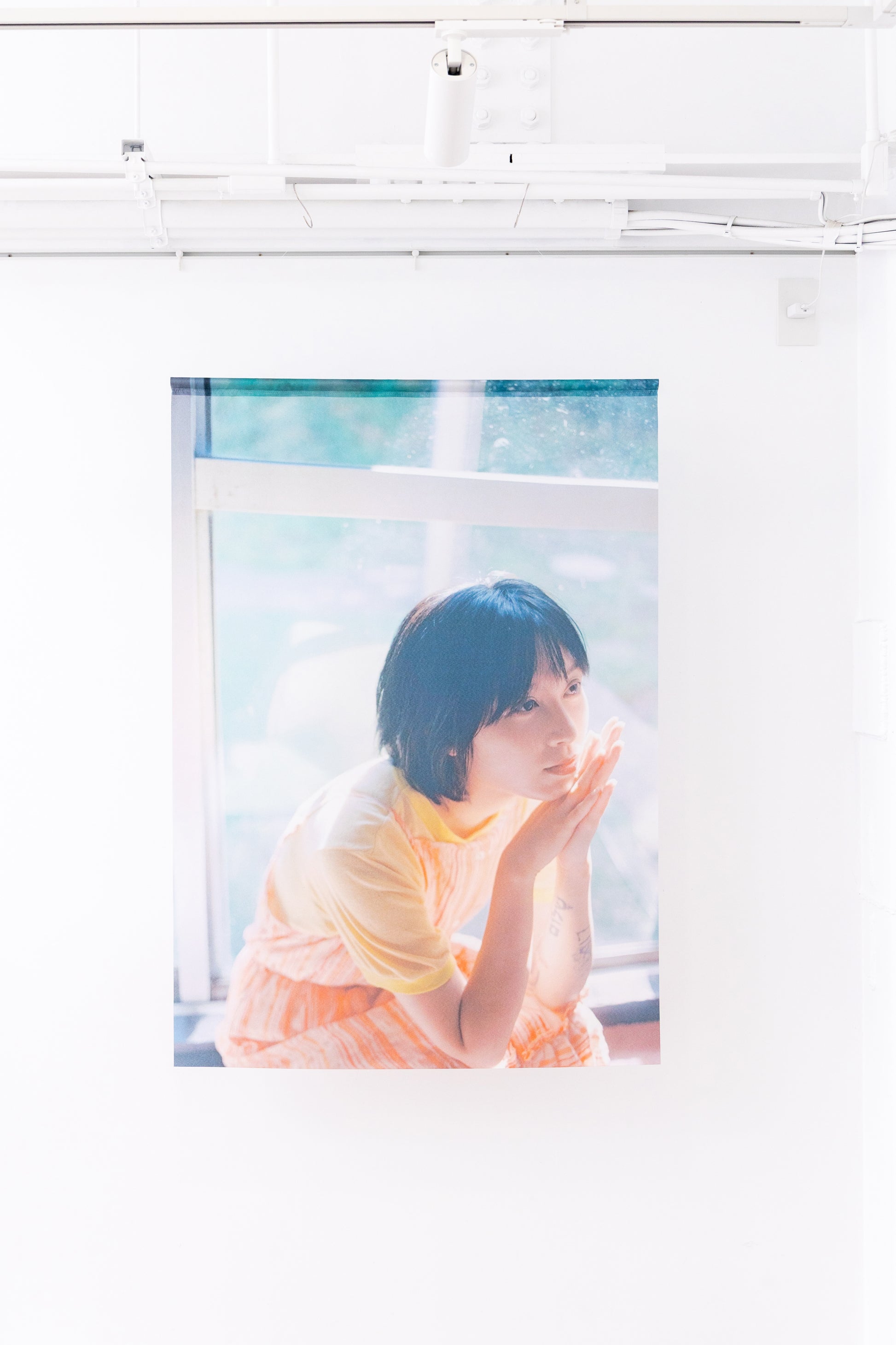 岡奈なな子 直筆サイン入り展示作品8（A0タペストリー）