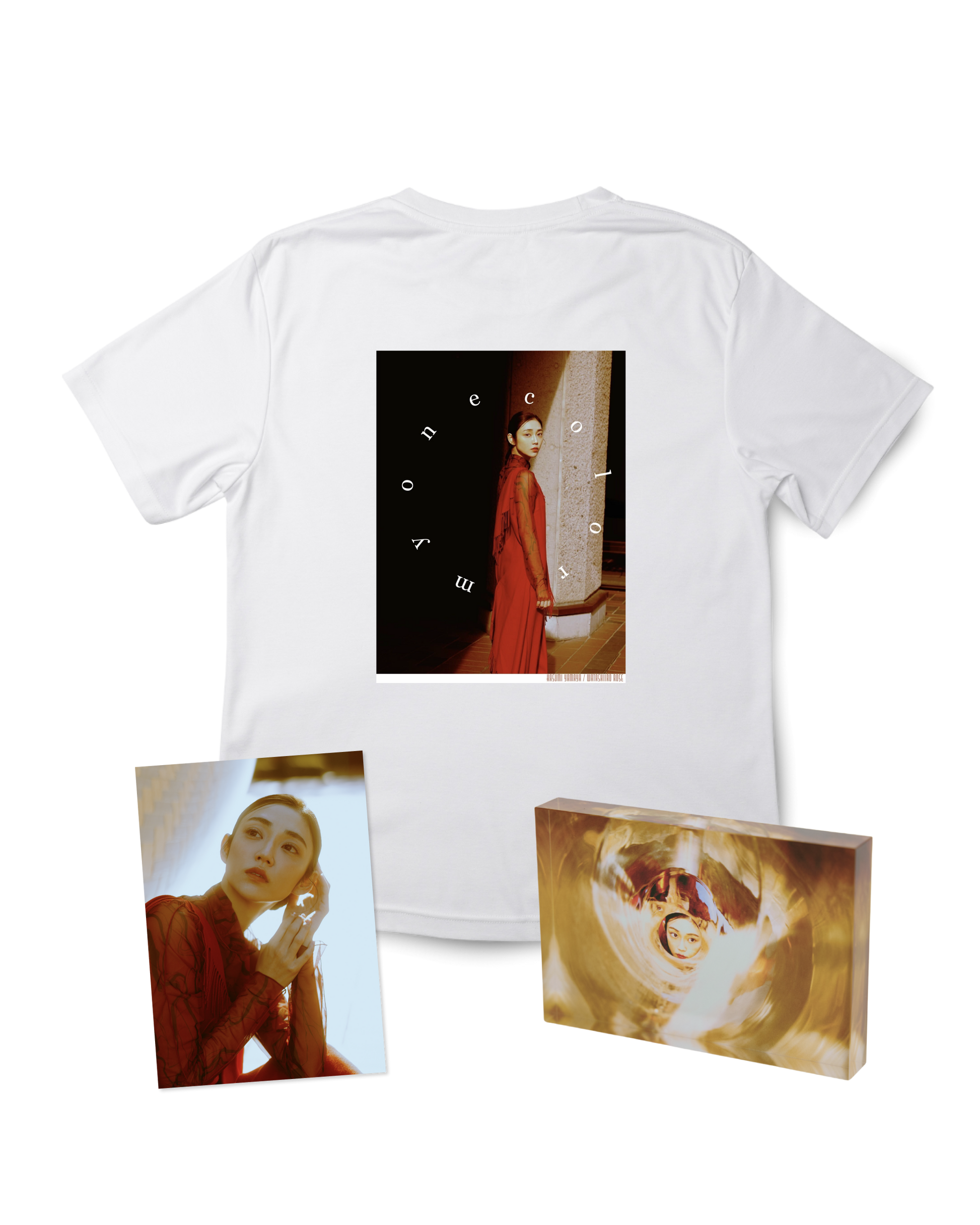 山谷花純 B - 3点セット（Tシャツ・サイン入りポストカード・アクリルフォト）